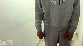 I ordered food but the ifood delivery guy ate my pussy and came in my mouth as big tits brazilian wife