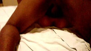 Intenzivní kukold fantazie manželky s interracial tabú zvraty