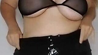 this big-assed milf takes cock doggystyle from behind then missionary in front outdoors