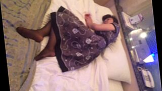 連続オーガズムの夜の催眠セラピー　体験インタビュー