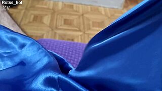 Wow, hairy guy jerks off in armpit fetish solo striptease!