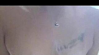 Joven Caliente Latina Masturba Coño Peludo Cabalgando Hasta Corrida Cremosa