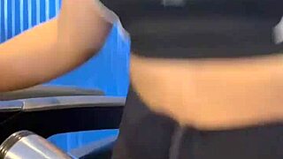 pós treino gostosa no banheiro