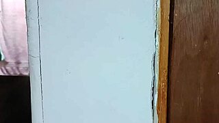 i get to my aunts house and find her bathing she masturbates and almost catches me