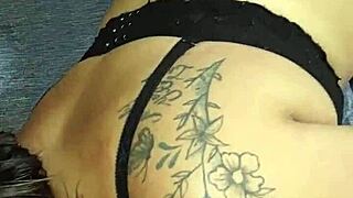 My hot stepmom flashes pretty mature body in homemade exhibitionist fun!