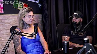 i been married for years would give my ass for r 500 00 and brought a girl home for threesome sex but - casal dna on sheer red