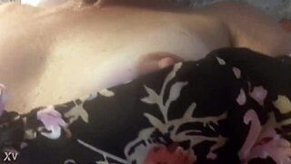 petite milf with huge clit, you wanna see me masturbate?