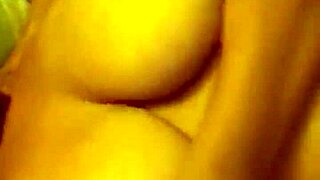 jenniferloveyou appears in my room