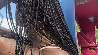 Public flashing adventure in Jamaica with this petite beauty 😎🌴