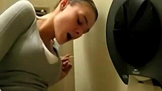 Quickly Cum In The Toilet During Mature Mommy Massage Orgasm