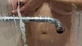 Velike naravne joške pastorke kot milf lepotica