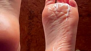 oh man, this girl is just applying some lotion to her feet smoothly