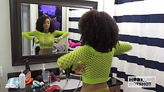 Horny blatina Ariana Aimes rides a huge rough cock with squirting and muff diving action 😈💦