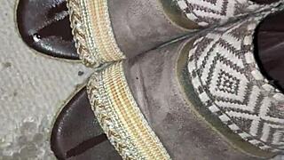 I cummed on my step mom's heels by mistake