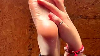 oh man, this girl is just applying some lotion to her feet smoothly