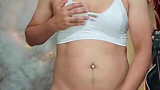 i uh, really dig this transexual rica blanca, she's so hot and all, makes me wanna... you know