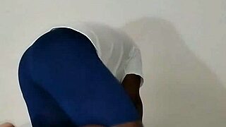 this toothbrush gives me that sheer com 1 vibe every time