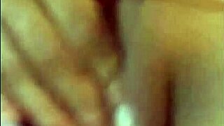 rica masturbada in my little bed