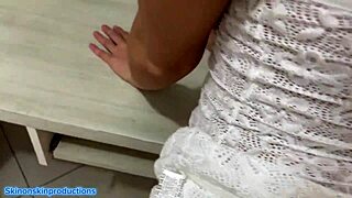 แตกบนตูดบราซิลหลังเย็ดด่วนเลิกเรียนคอลเลจ