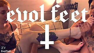 I Feel Intense Passion As Feet Like This Get Licked In Bisexual Fetish With Bbw Latina And Redhead Sucking Toes