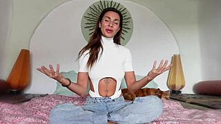 Foreskin versus circumcised penises in this tutorial featuring roxy fox