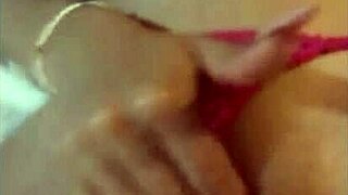 rica masturbada in my little bed