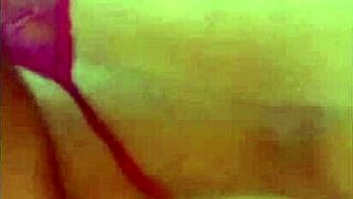 rica masturbada in my little bed