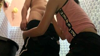 Filipina meets a stranger and heads to a public comfortroom for a quick first-time encounter. She flashes her curvy big ass in shorts during the outdoor adventure.