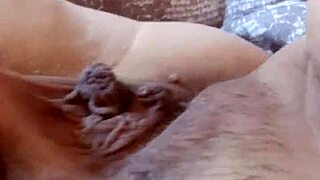 グレタラのムチ尻マンコ手作りダンス披露！