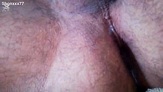 Amo mis juguetes leads to solo masturbation with anal toys and orgasm.