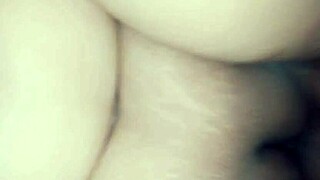 Utforsker den trange fitta til min elskende kone