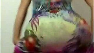 Twerking girl dances