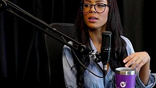 morena safada, you wanna see my boquete skills? i flash tits and bucetinha after saying no to cuspe - alice vasconcelos on sheer red especial páscoa