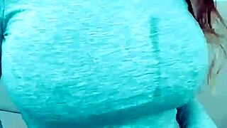 i'm fingering myself as a bimbo on webcam, having so much fun with my beautiful body