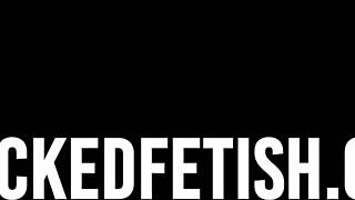 Su altında Jessica Bunny büyük götü ve ince latina amcığını ıslak tutkulu aksiyonda sergiliyor