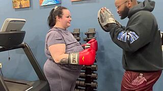 Bbw With Big Natural Tits And Saggy Boobs Gives Blowjob To Athletic Fitness Instructor In Interracial Fetish Scene