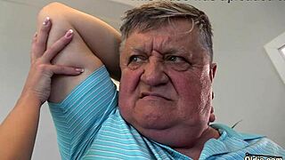 gorgeous nymphet helps old guy relax by riding cowgirl 😏 then gets pussy licked as wet reward 🔥