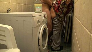 Amatérská cuckold manželka chce drsný hardcore anál v sklepě když chlap v práci? Evropská milf podvádí orálem a výstřikem v kuchyni