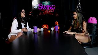 Morena safada shows blowjob skills and strips naked revealing tits and pussy. She talks about touching herself during sex in Halloween lingerie for Casal Fada Prazeres sheer red hallow.