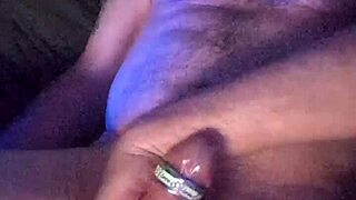 Hey, check out gazzadomm wanking in close-up with dirty talk and flashing action