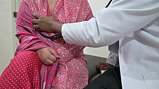 omg doctor was totally shocked seeing aunty's big tits during the hospital checkup 😲👀