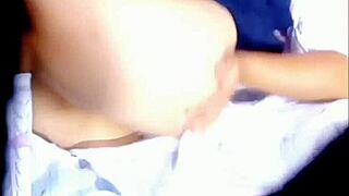 Amateur Mexican teen gets creampie through wall hole in hot public squirting fetish action outdoors