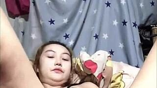 Amateur Japanese horny solo masturbation leads to intense squirting action!