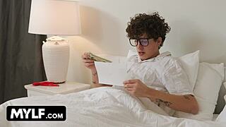 Nanny diaries concept with holly lace