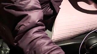 Unknown girl sucks me off on the roadside with big ass flashing.