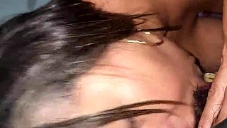 Grabo A Mi Madrastra Mientras Hace Limpieza