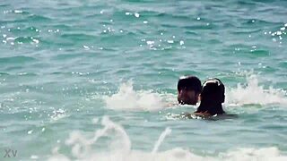 Hey, check out Regina Blandón's appearance with pezón moment in Como Novio de Pueblo from 2019.