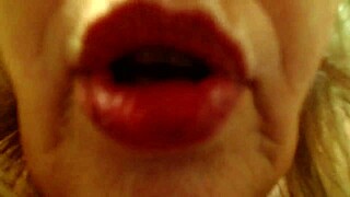 Beautiful mature dawnskye starts the early morning with passionate toy riding and kissing.