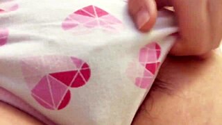 Hairy Pussy Needs Some ❤️ Love From Beaver Enthusiasts