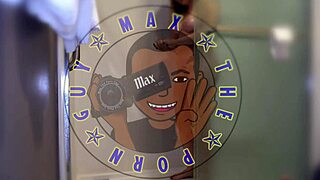 S4e19 roxxxie returns for interracial blowjob and wet pussy action